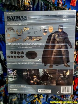 [2020.09] Mezco DC Comics Supreme Knight Batman One:12 Collective Figure