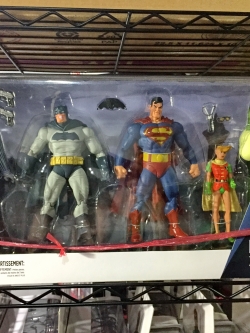 [2012.12] DC Collectibles DC Comics Batman The Dark Knight Returns The Joker, Batman, Superman and Robin 7-Inch Figure 4-Pack