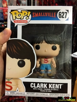 Funko POP! TV #627 SMALLVILE - Clark Kent