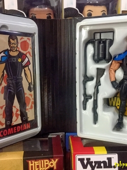 [2012.07] Mattel DC Signature Watchmen Club Black Freighter The Comedian