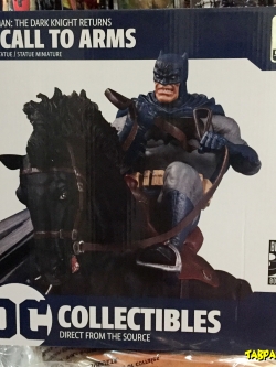 [2019.11] DC Direct The Dark Knight Returns A Call to Arms Mini Battle Statue