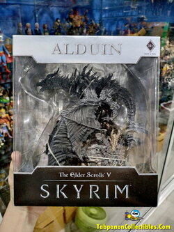 [2020.04] McFarlane The Elders Scrolls V Skyrim Aduin (Damaged Pack)