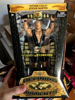 [2016.03] WWE Elite Defining Moments Stone Cold Steve Austin (w/ 3 Belts) 7-Inch Action Figure