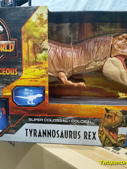 [2021.06] Jurassic World Camp Cretaceous Super Colossal Tyrannosaurus Rex (40-Inch/ 101cm)
