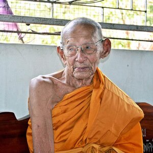 หลวงปู่อุ้ย วัดคลองคล้า